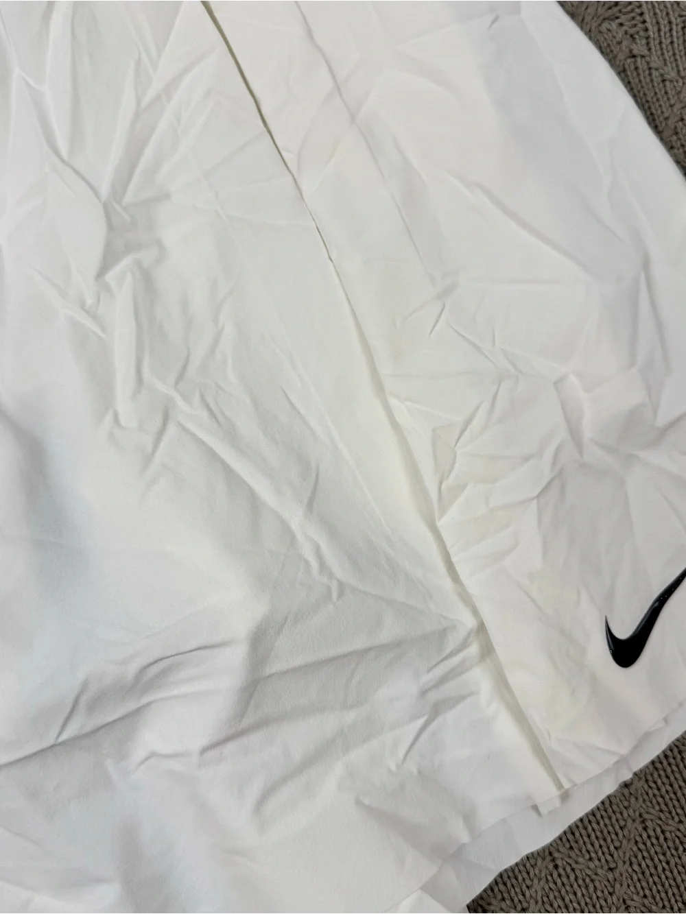 Nike White Pleated Golf/Tennis Skort with Black Swoosh XS - Picture 3 of 13